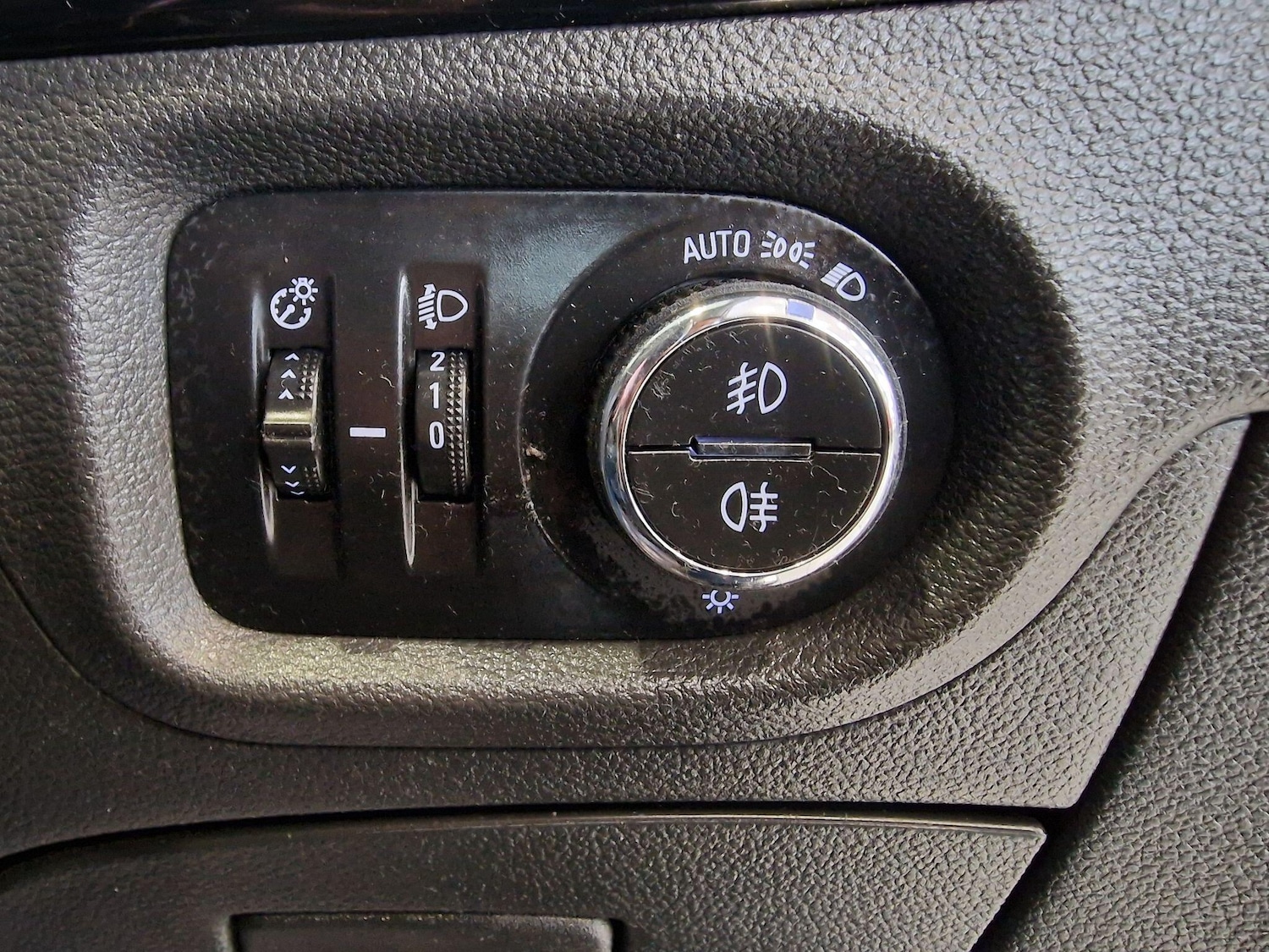 Used Vauxhall Astra 2017 for sale - 75858073: Photo 35