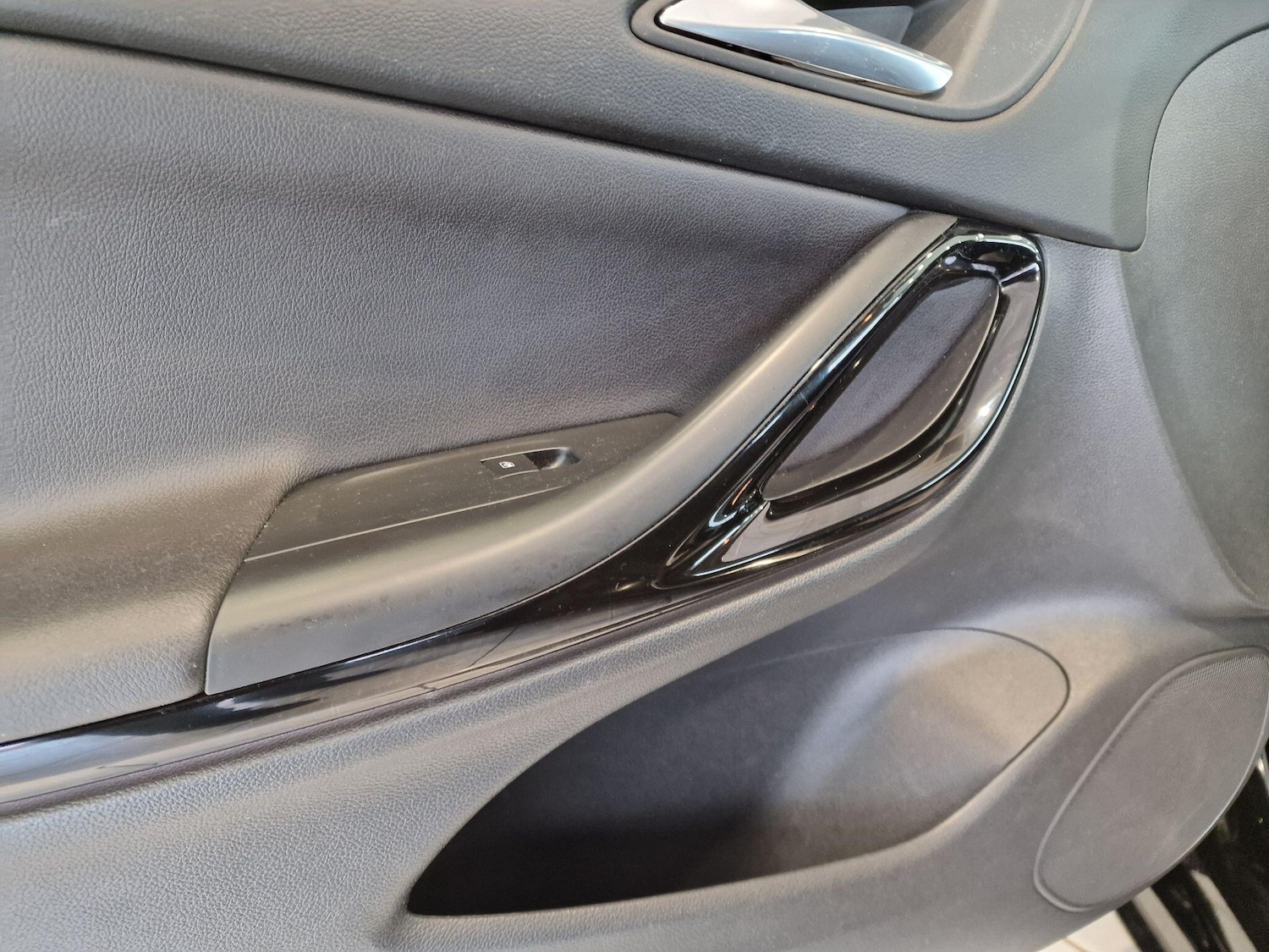 Used Vauxhall Astra 2017 for sale - 75858073: Photo 39