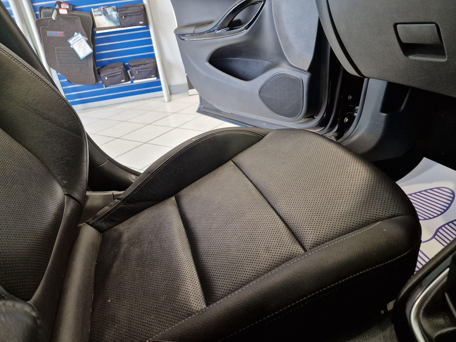 Used Vauxhall Astra 2017 for sale - 75858073: Photo 51