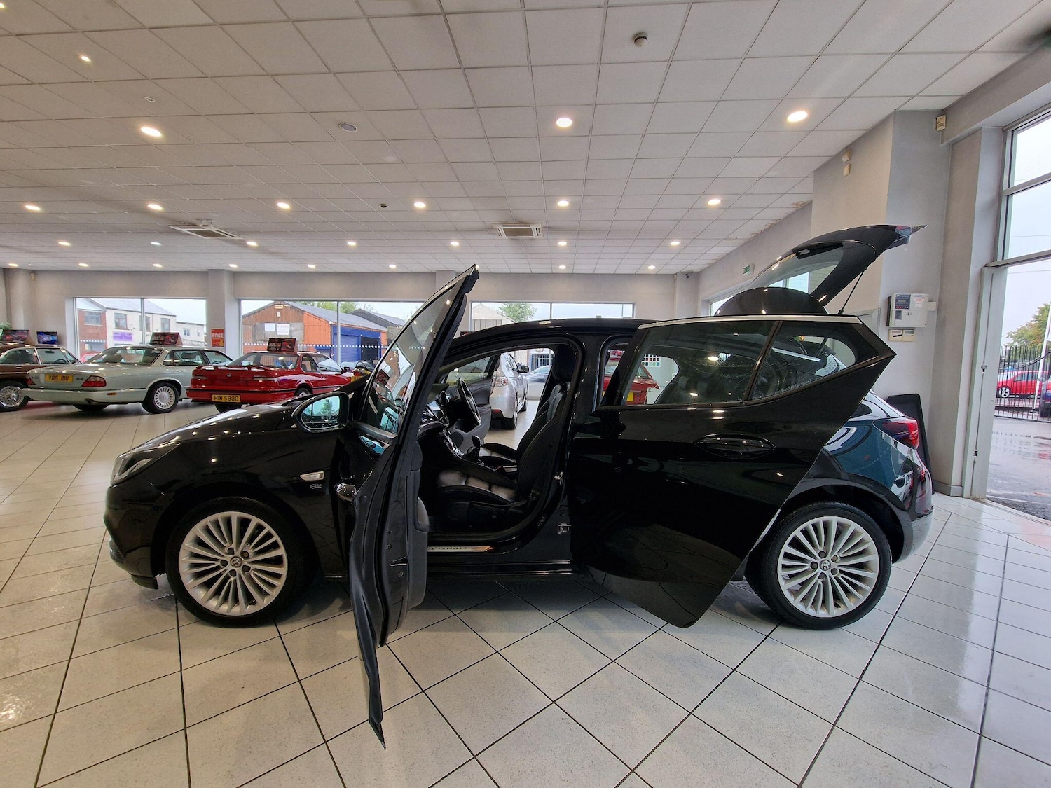 Used Vauxhall Astra 2017 for sale - 75858073: Photo 6