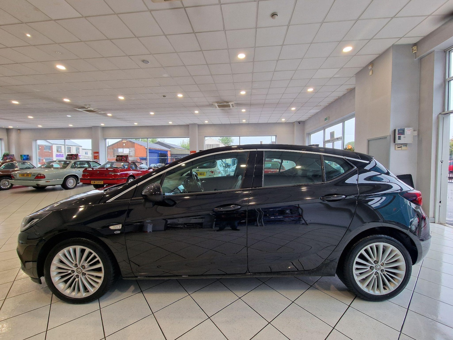 Used Vauxhall Astra 2017 for sale - 75858073: Photo 7