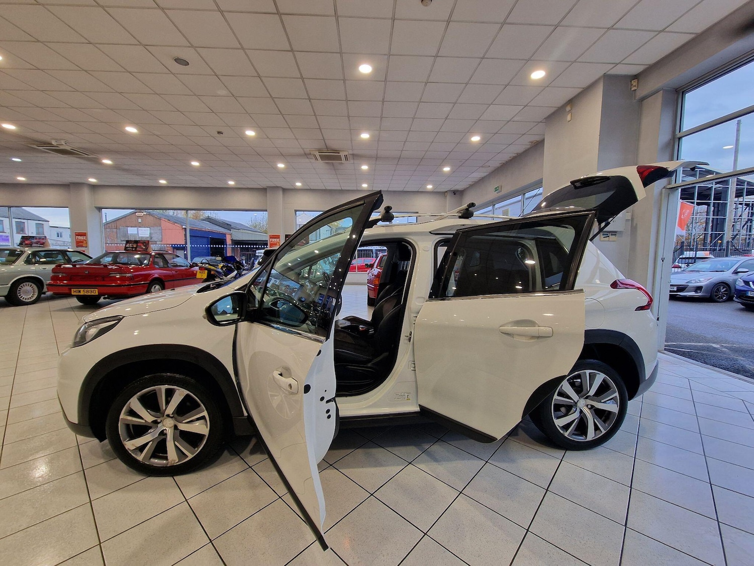 Used Peugeot 2008 2018 for sale - 76484335: Photo 5