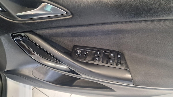 Used Vauxhall Astra 2017 for sale - 76270144: Photo 14