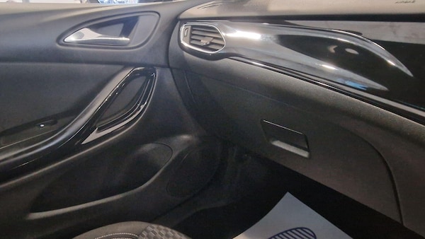 Used Vauxhall Astra 2017 for sale - 76270144: Photo 31