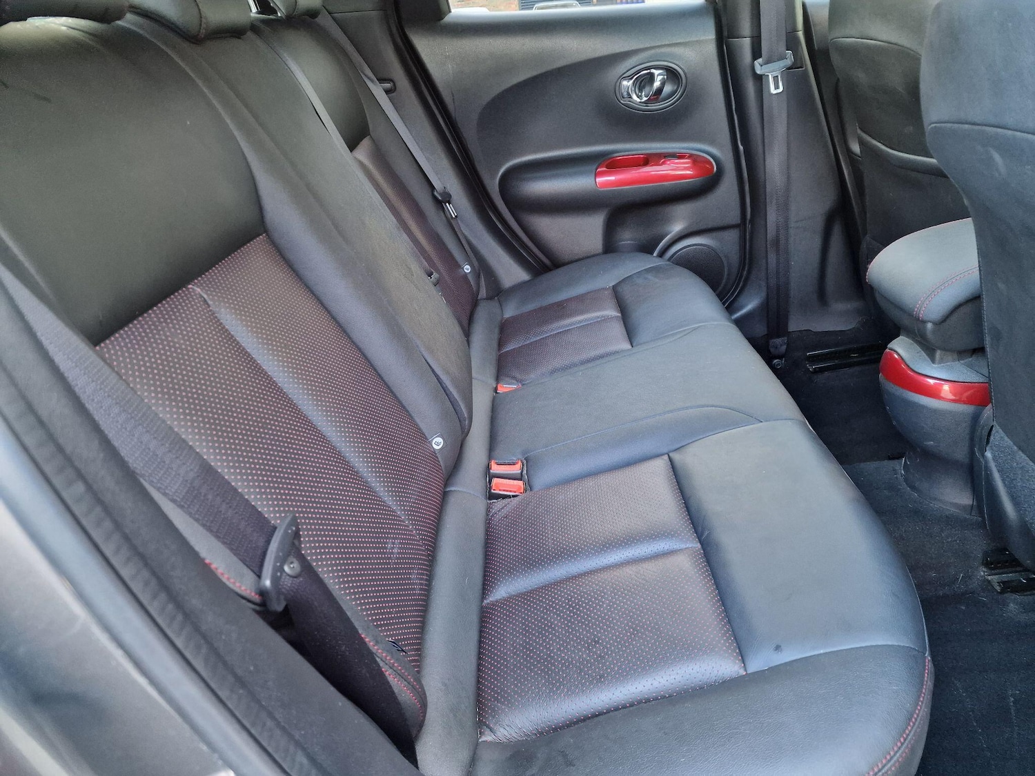 Used Nissan Juke 2015 for sale - 76408352: Photo 24