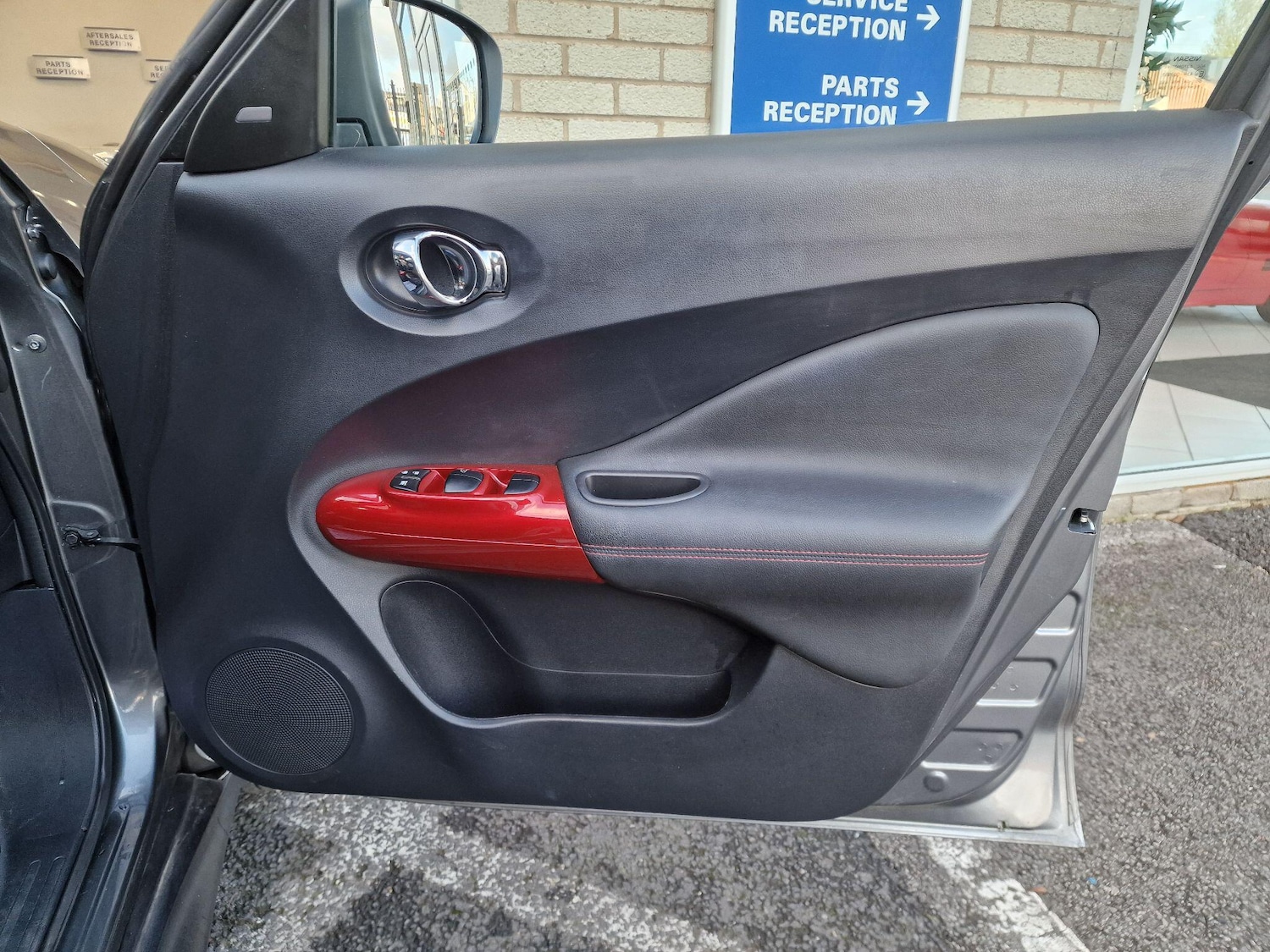 Used Nissan Juke 2015 for sale - 76408352: Photo 31