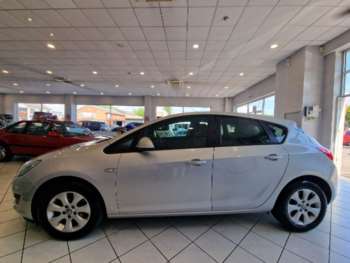 Used Vauxhall Astra 2015 for sale - 74713508: Photo