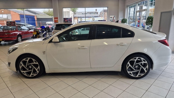 Used Vauxhall Insignia 2015 for sale - 76307314: Photo 5