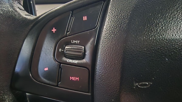 Used Citroen C4 Cactus 2017 for sale - 76214919: Photo 12