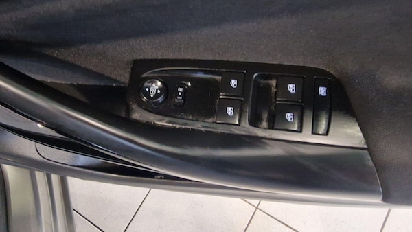 Used Vauxhall Astra 2017 for sale - 76159108: Photo 13