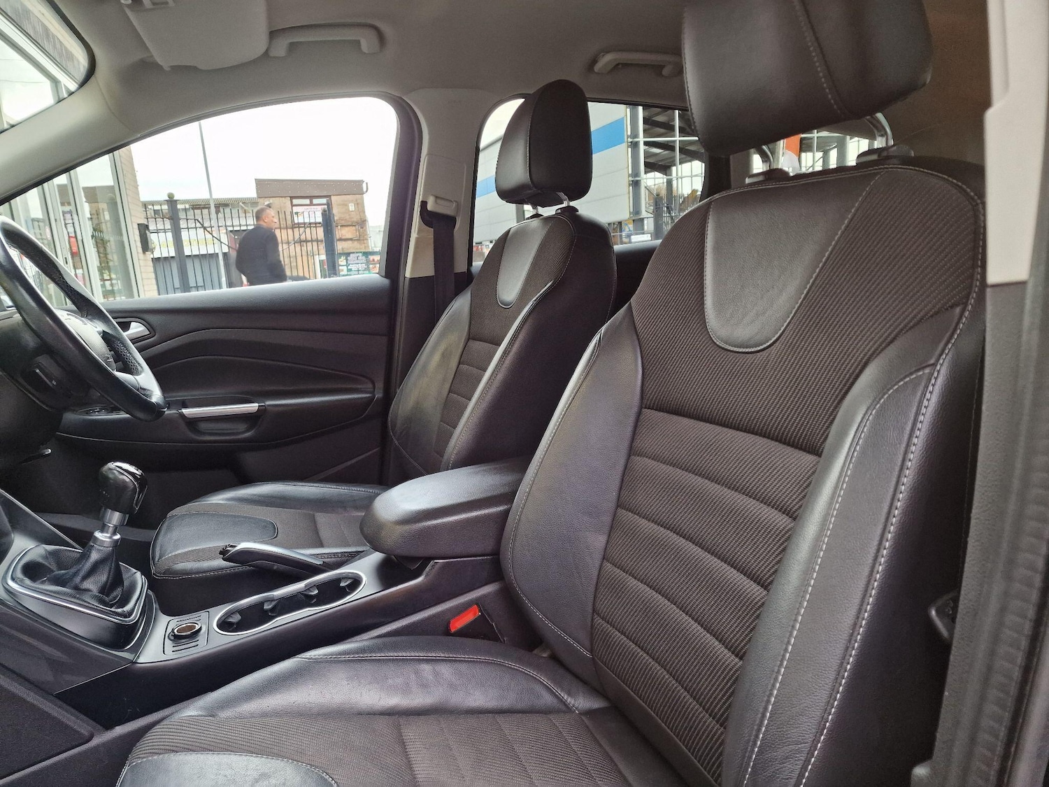 Used Ford Kuga 2015 for sale - 76484464: Photo 32