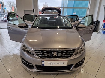 Used Peugeot 308 2019 for sale - 76561080: Photo