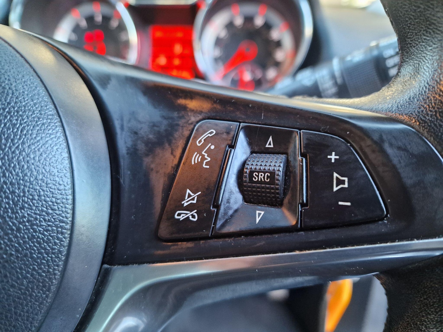 Used Vauxhall ADAM 2015 for sale - 76377674: Photo 18