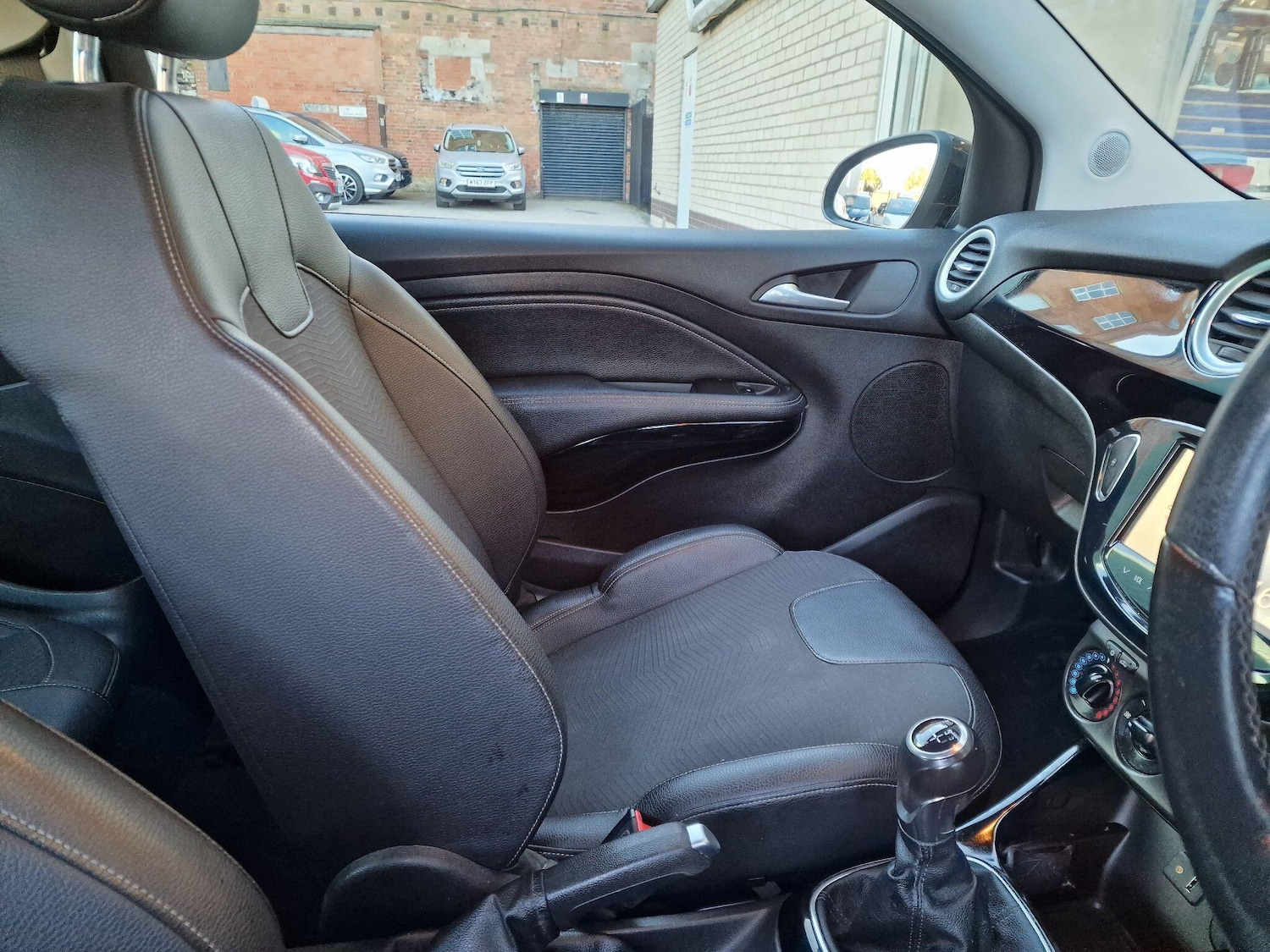 Used Vauxhall ADAM 2015 for sale - 76377674: Photo 34