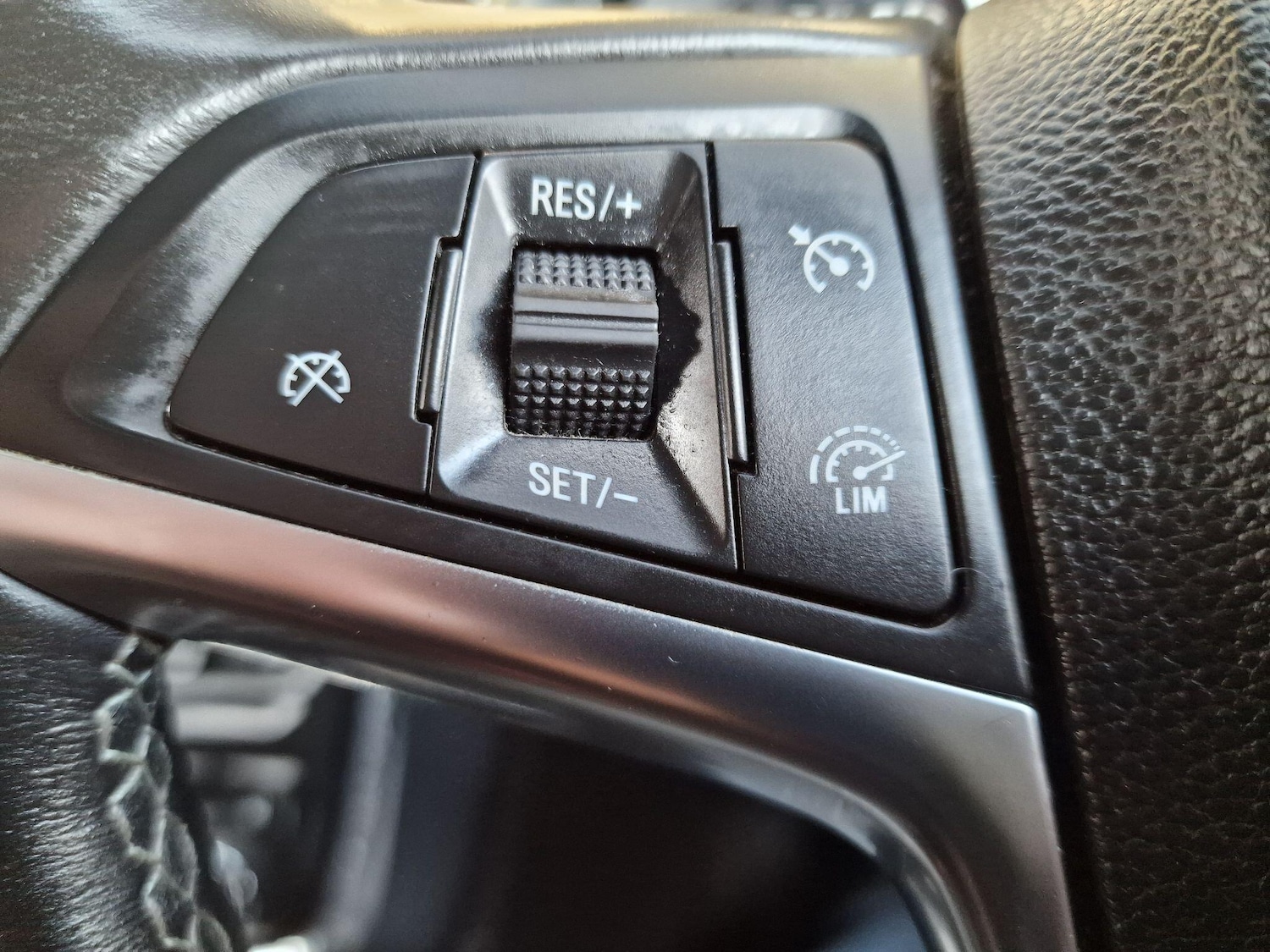 Used Vauxhall Mokka 2016 for sale - 76657780: Photo 16