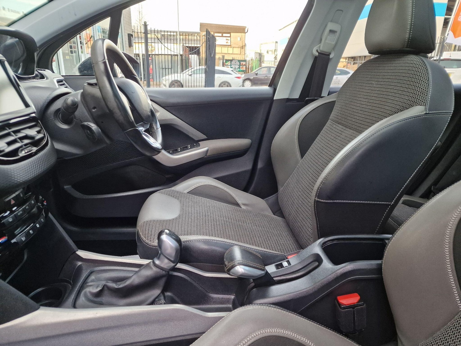 Used Peugeot 2008 2016 for sale - 76657162: Photo 29