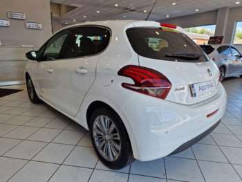 Used Peugeot 208 2017 for sale - 74725585: Photo