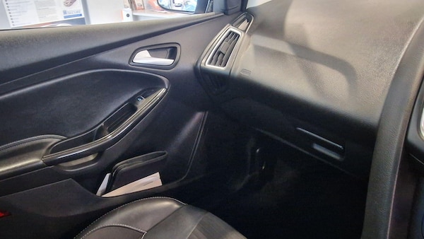 Used Ford Focus 2015 for sale - 76239382: Photo 17