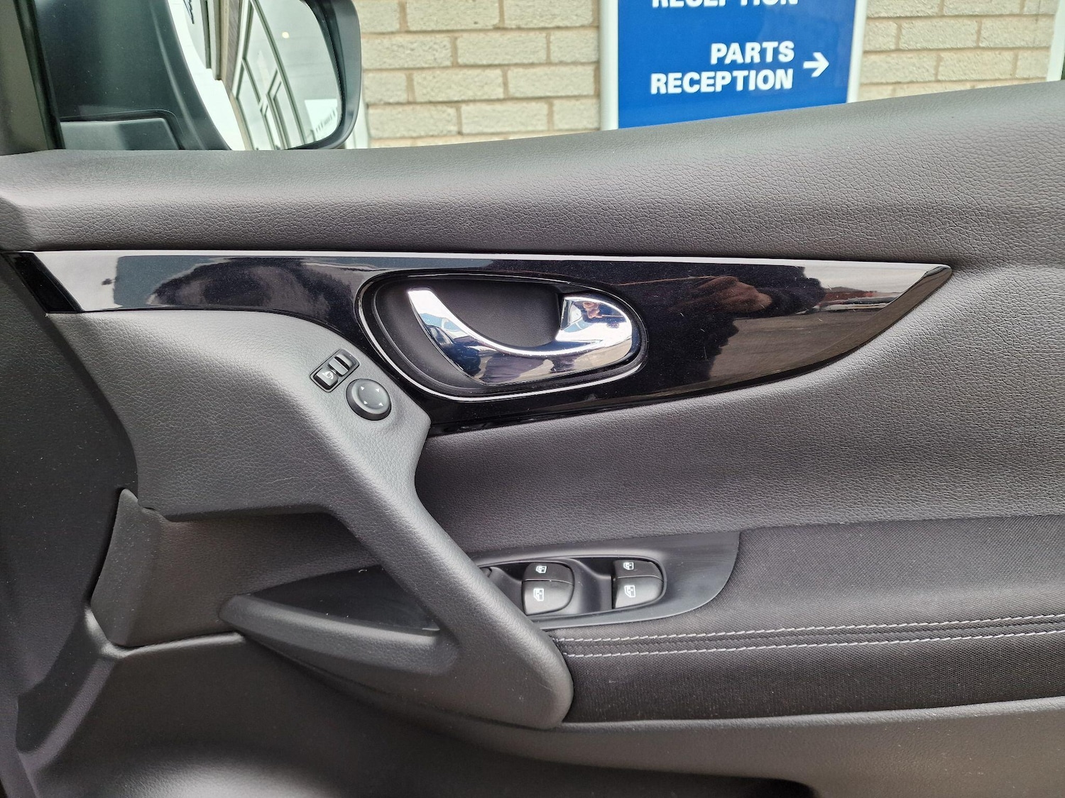 Vehicle 28