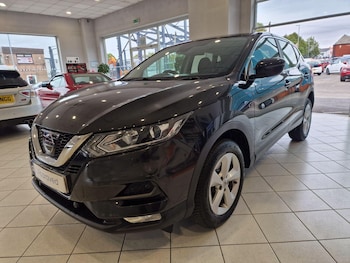 Used Nissan Qashqai 2017 for sale - 76012460: Photo