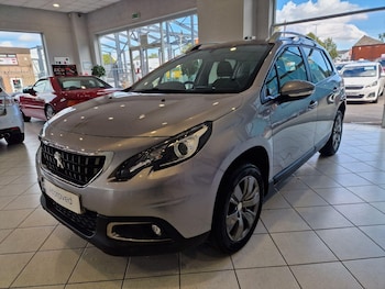 Used Peugeot 2008 2018 for sale - 76043254: Photo