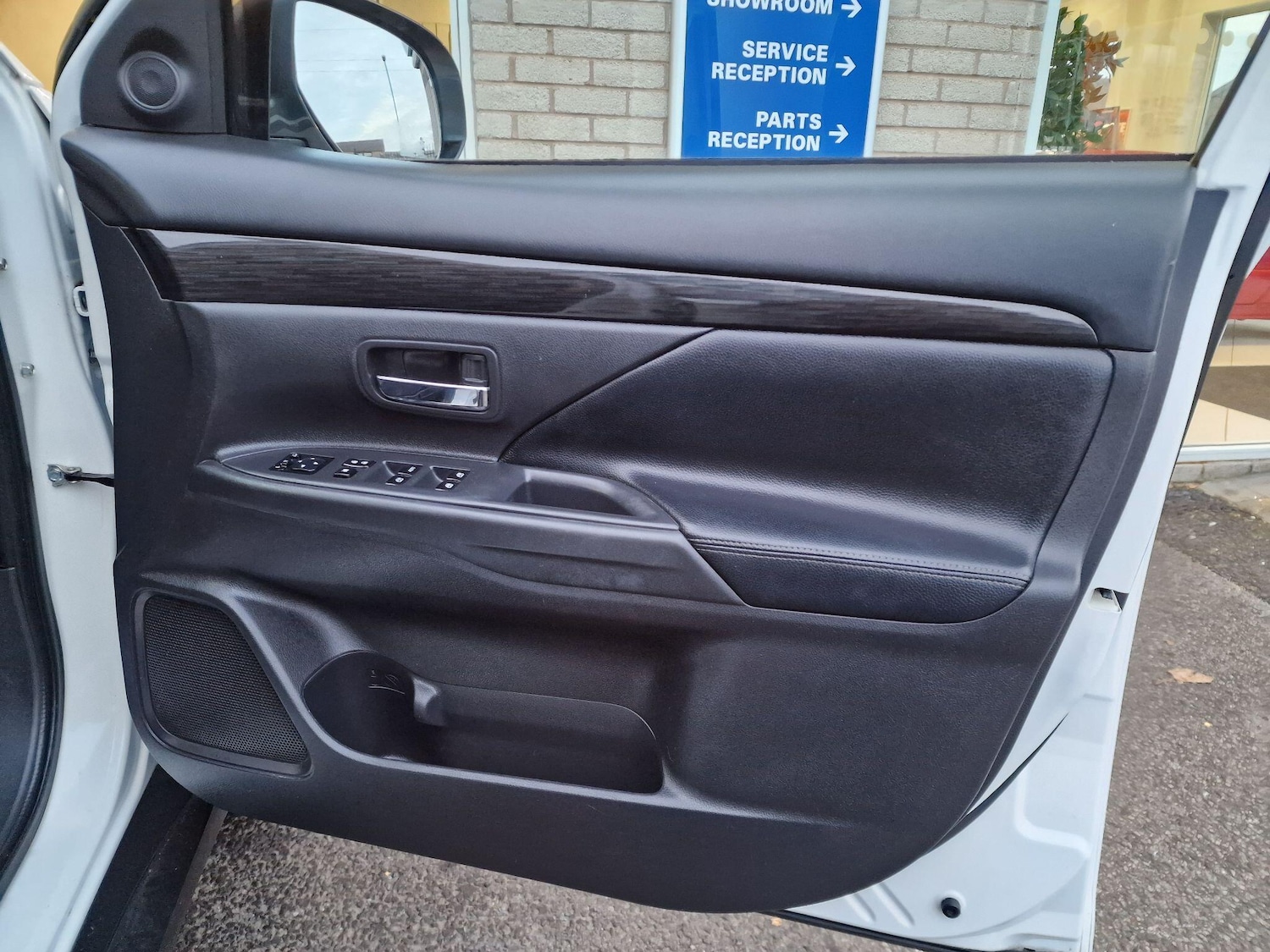 Used Mitsubishi Outlander 2016 for sale - 76657636: Photo 20