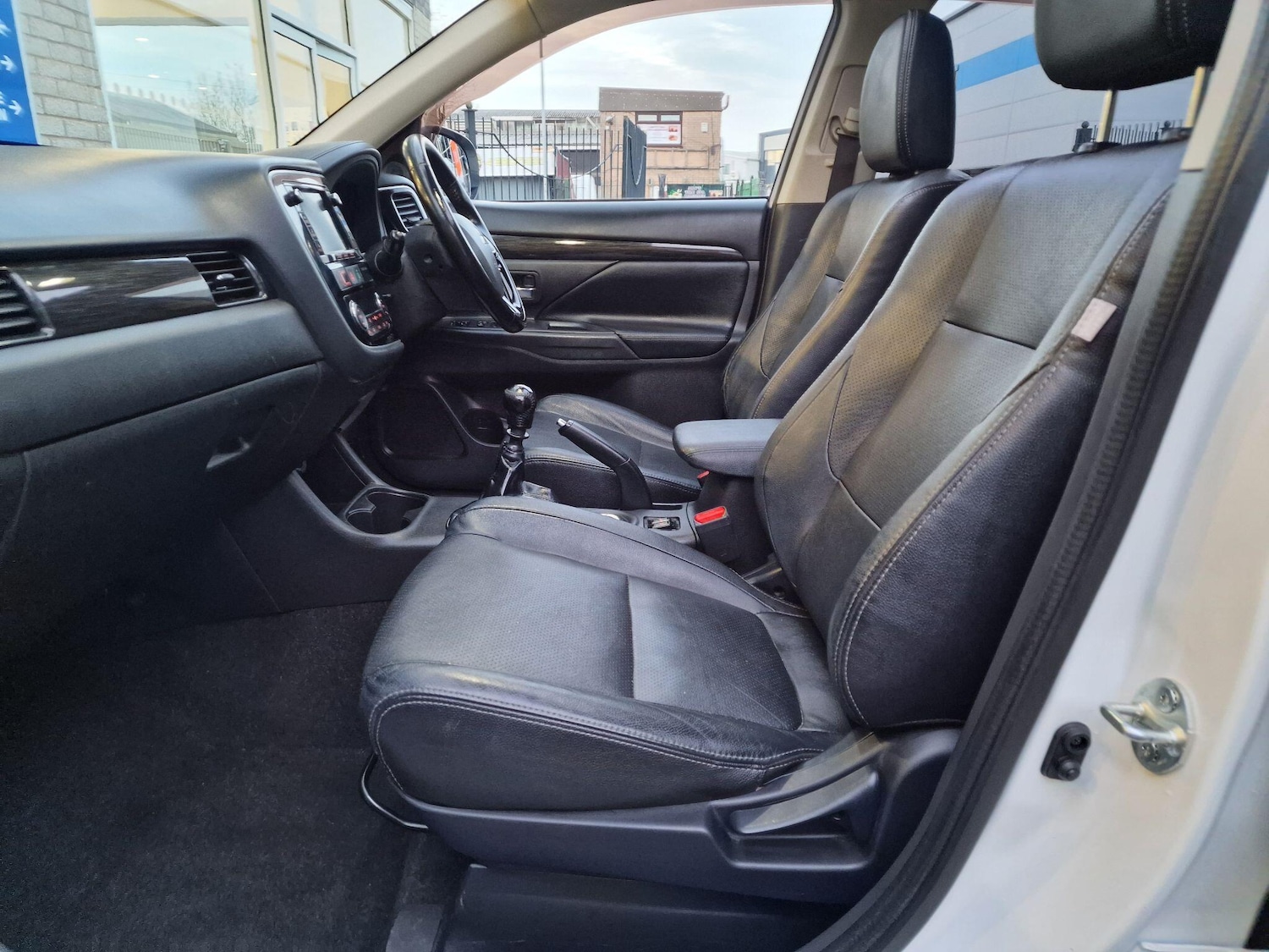 Used Mitsubishi Outlander 2016 for sale - 76657636: Photo 29