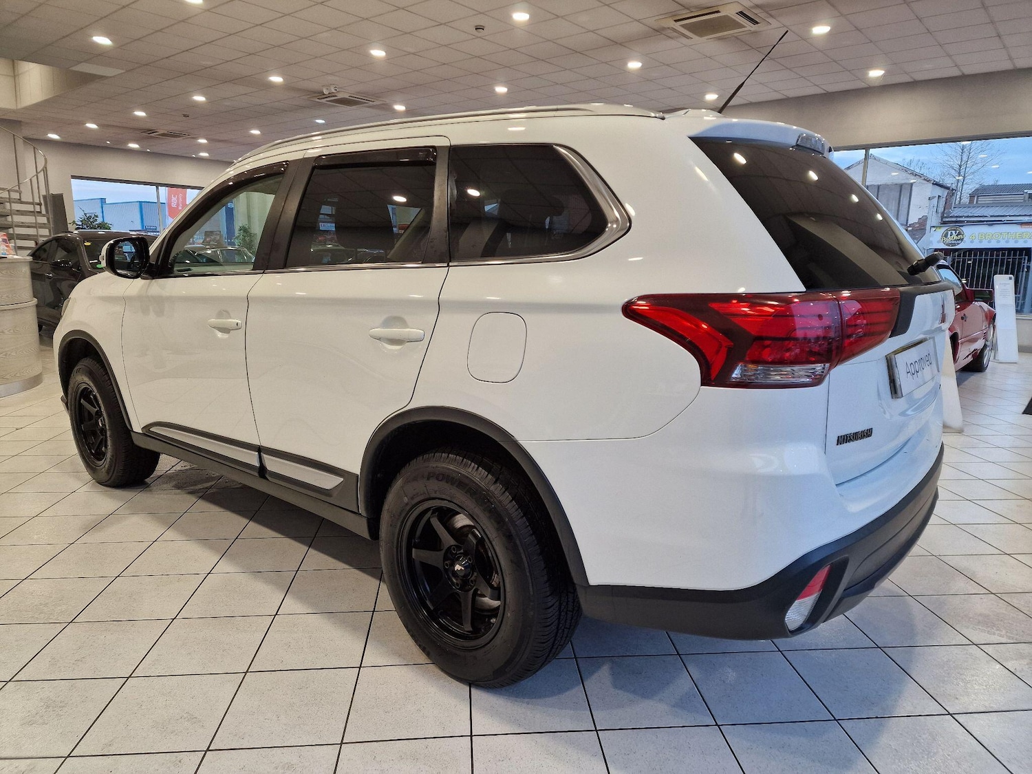 Used Mitsubishi Outlander 2016 for sale - 76657636: Photo 3