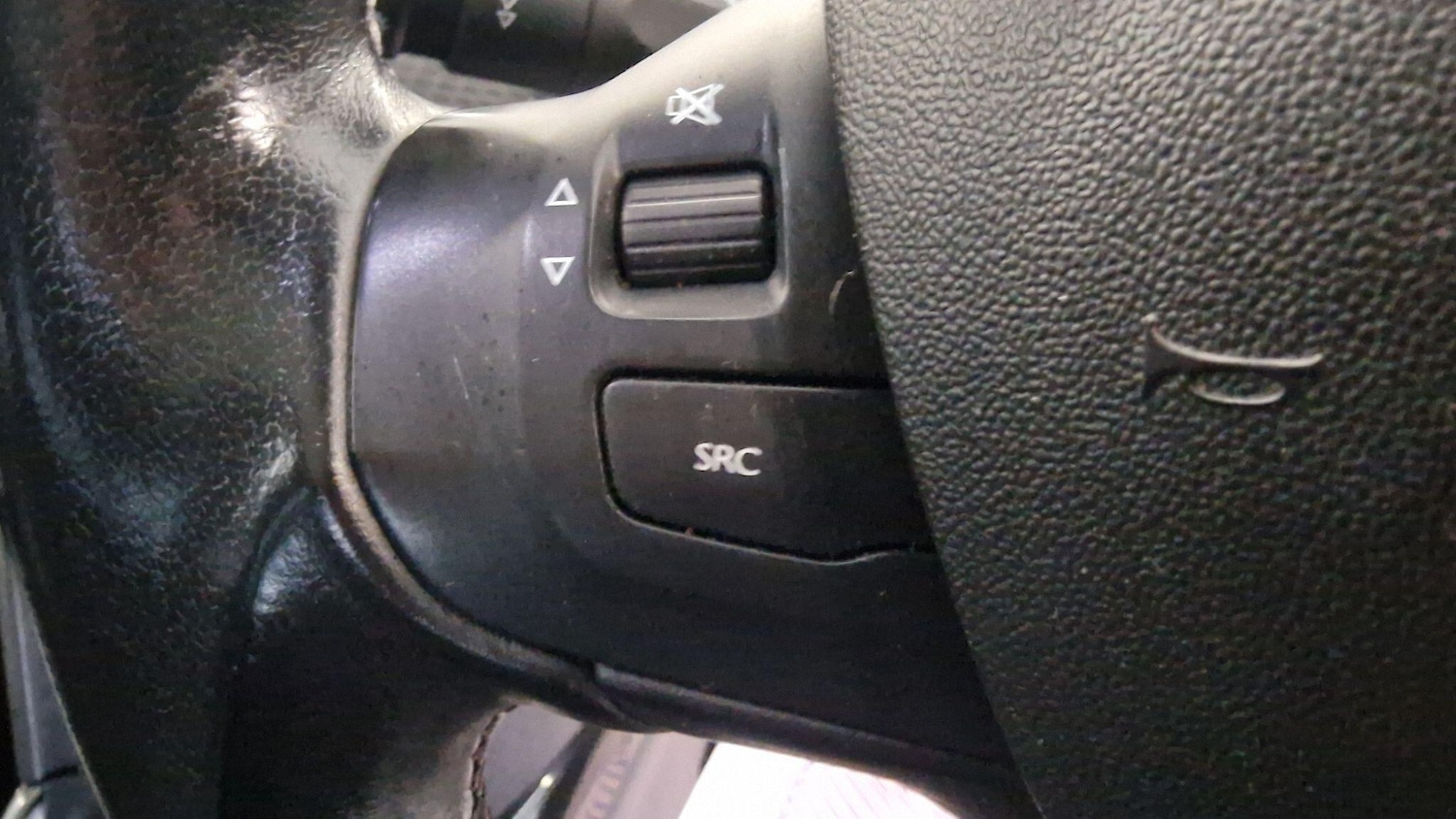 Used Peugeot 2008 2018 for sale - 76307244: Photo 11