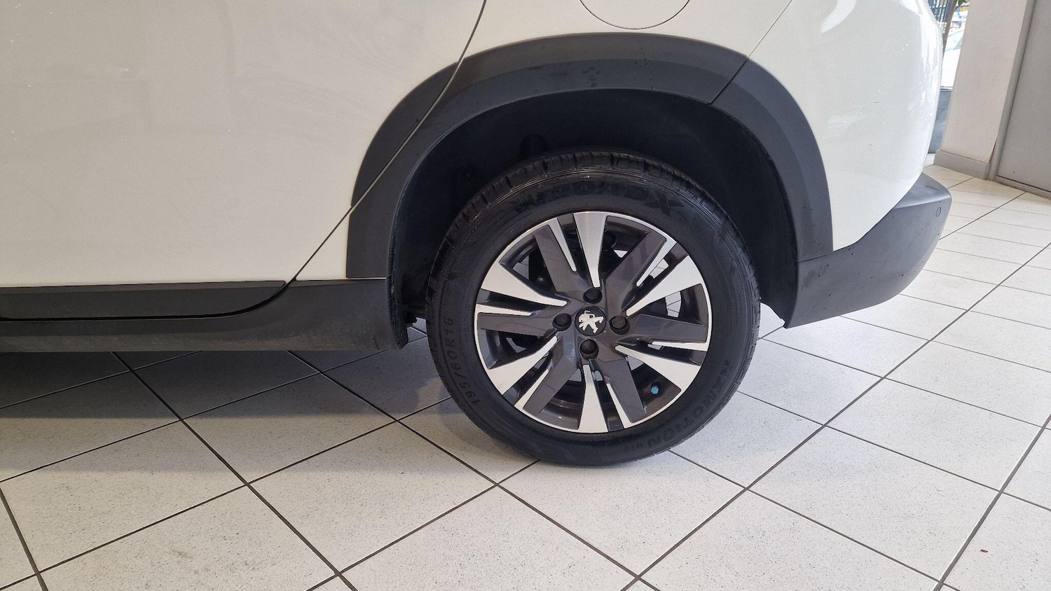 Used Peugeot 2008 2018 for sale - 76307244: Photo 17