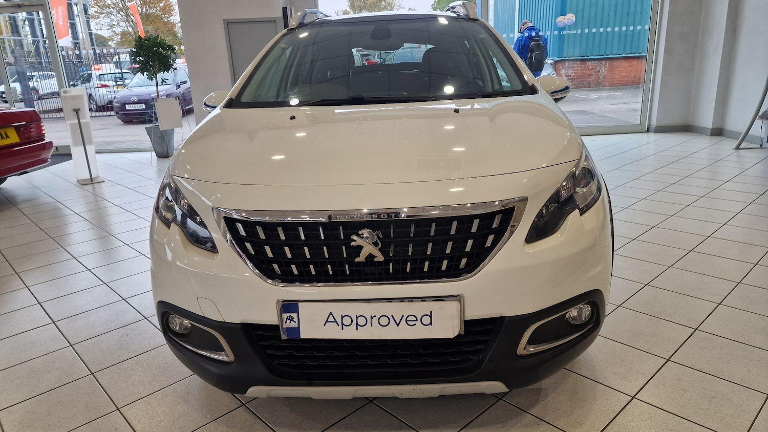 Used Peugeot 2008 2018 for sale - 76307244: Photo 2