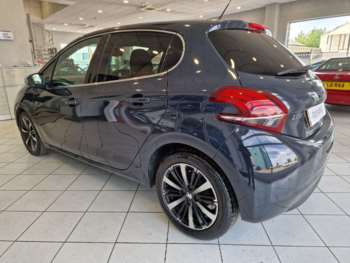 Used Peugeot 208 2018 for sale - 74751385: Photo