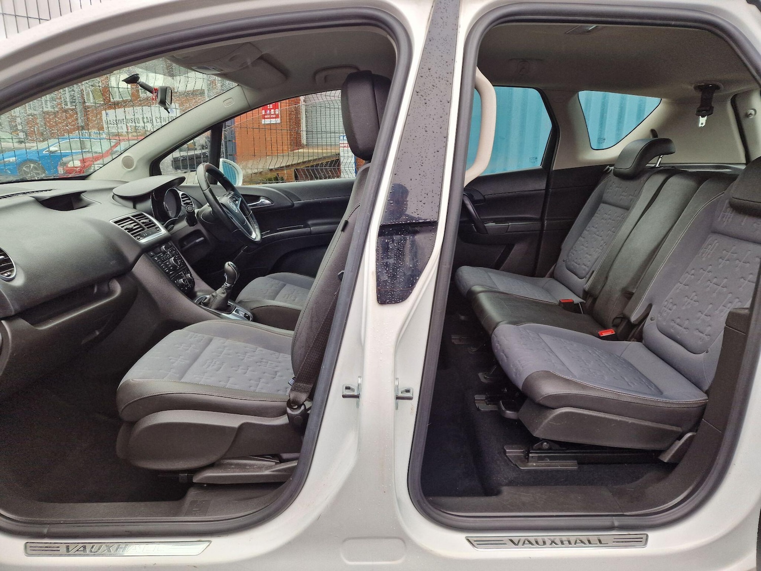 Used Vauxhall Meriva 2015 for sale - 76326451: Photo 38