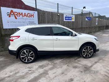 Used Nissan Qashqai 2015 for sale - 77982828: Photo