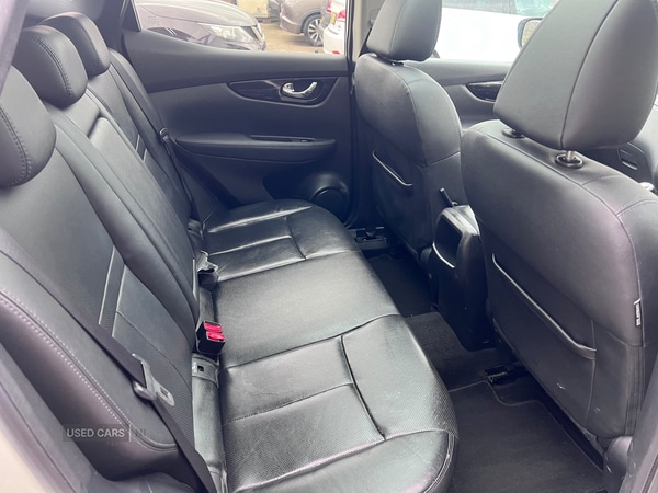 Used Nissan Qashqai 2015 for sale - 77982828: Photo 9
