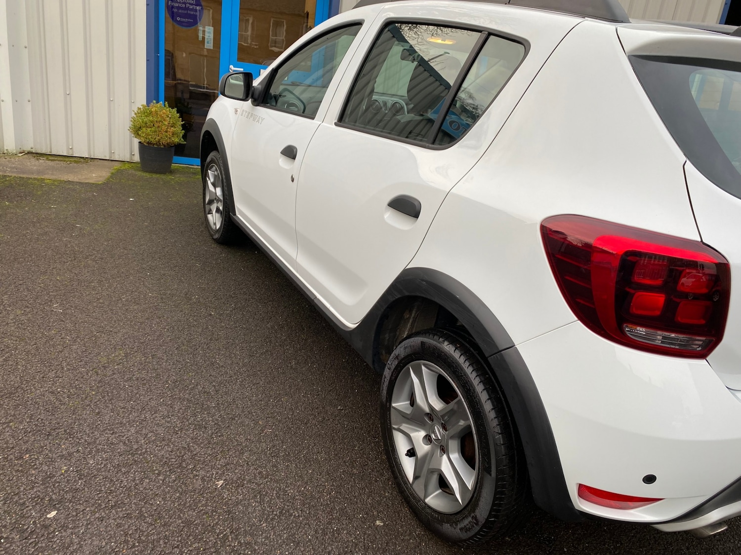 Used Dacia Sandero Stepway 2020 for sale - 76931131: Photo 11