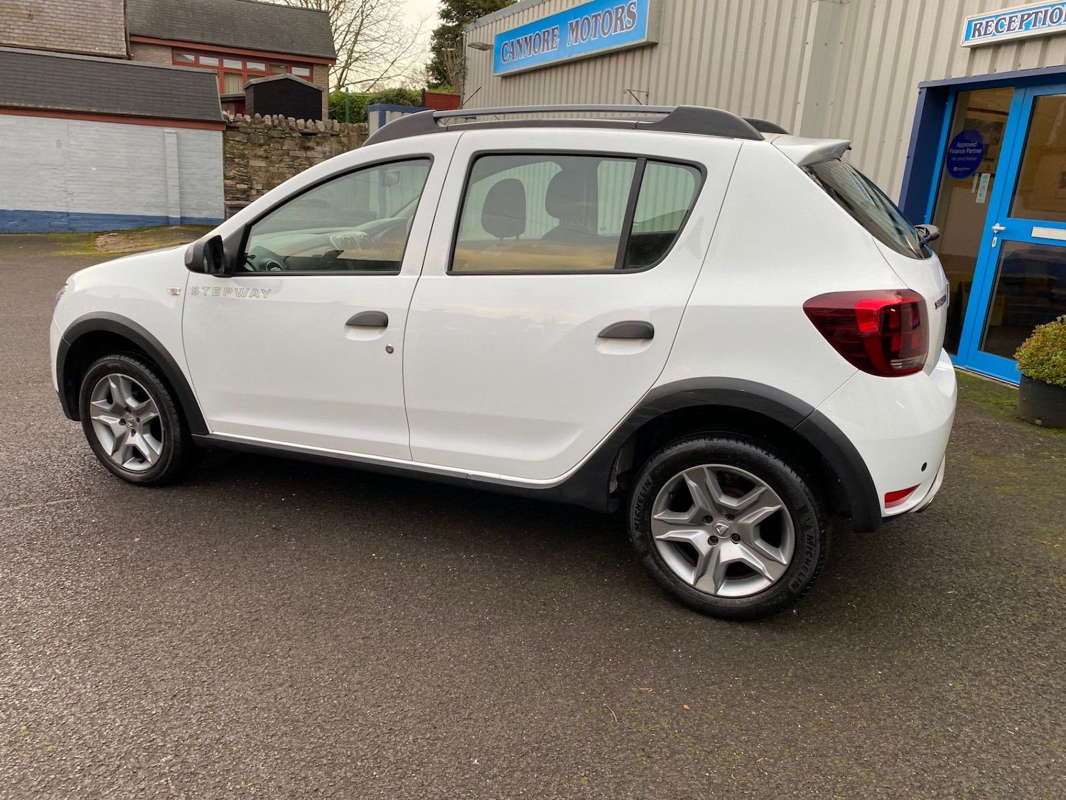 Used Dacia Sandero Stepway 2020 for sale - 76931131: Photo 6