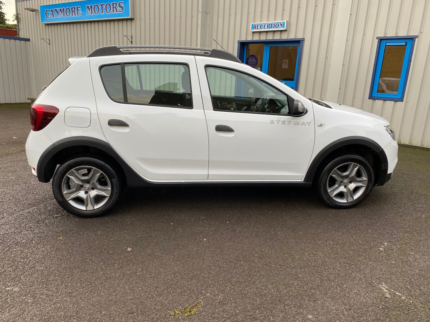 Used Dacia Sandero Stepway 2020 for sale - 76931131: Photo 7