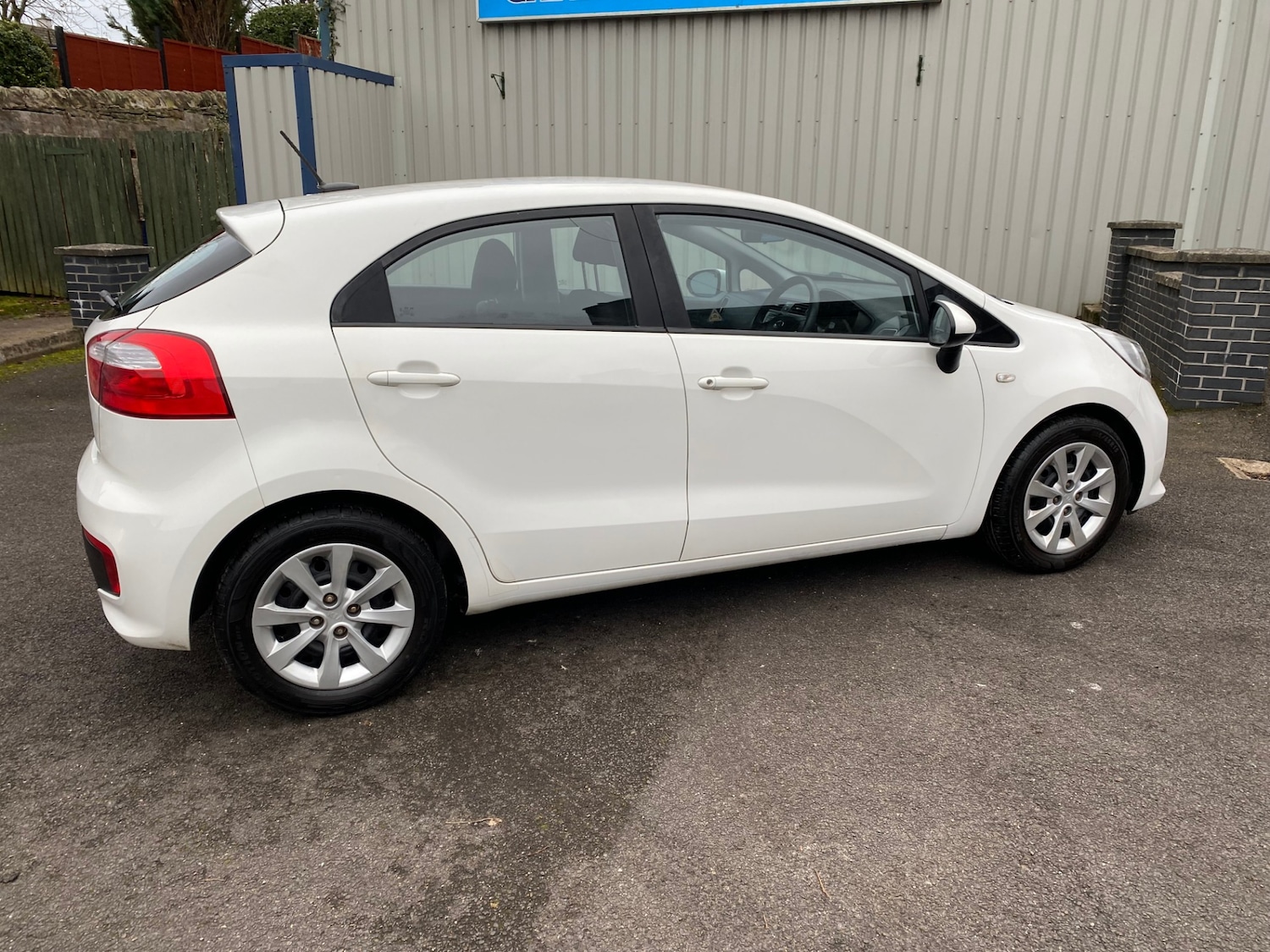 Used Kia Rio 2015 for sale - 76652841: Photo 3