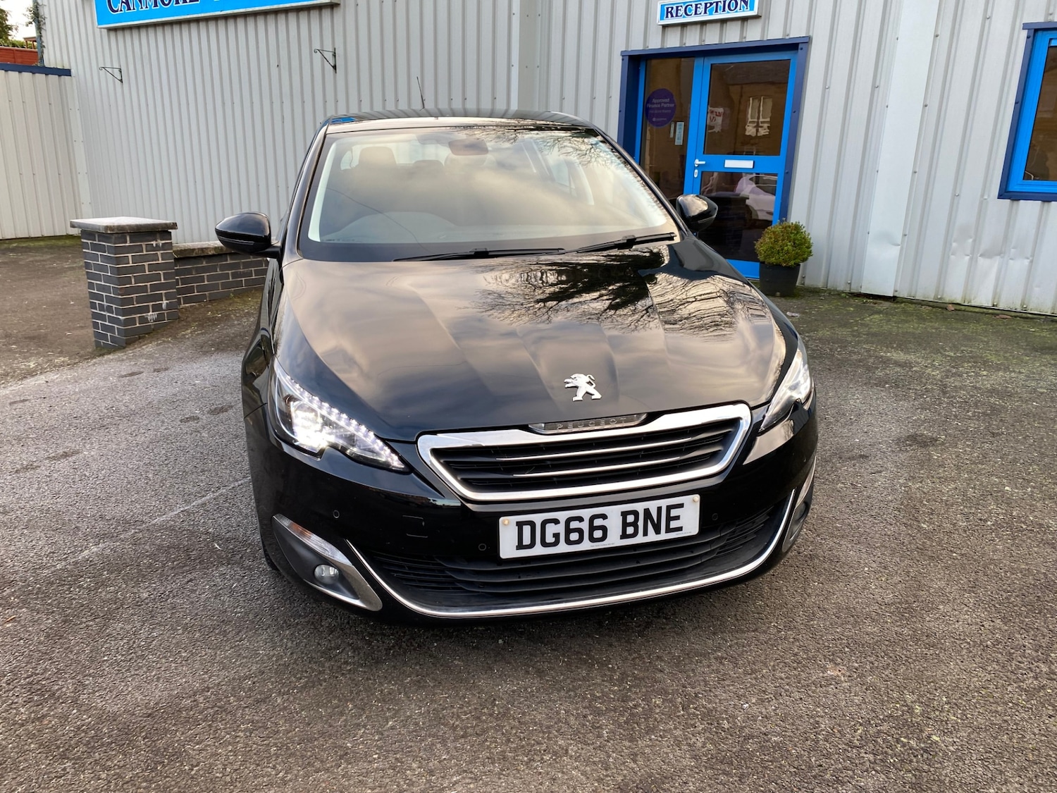 Used Peugeot 308 2016 for sale - 77069441: Photo 2