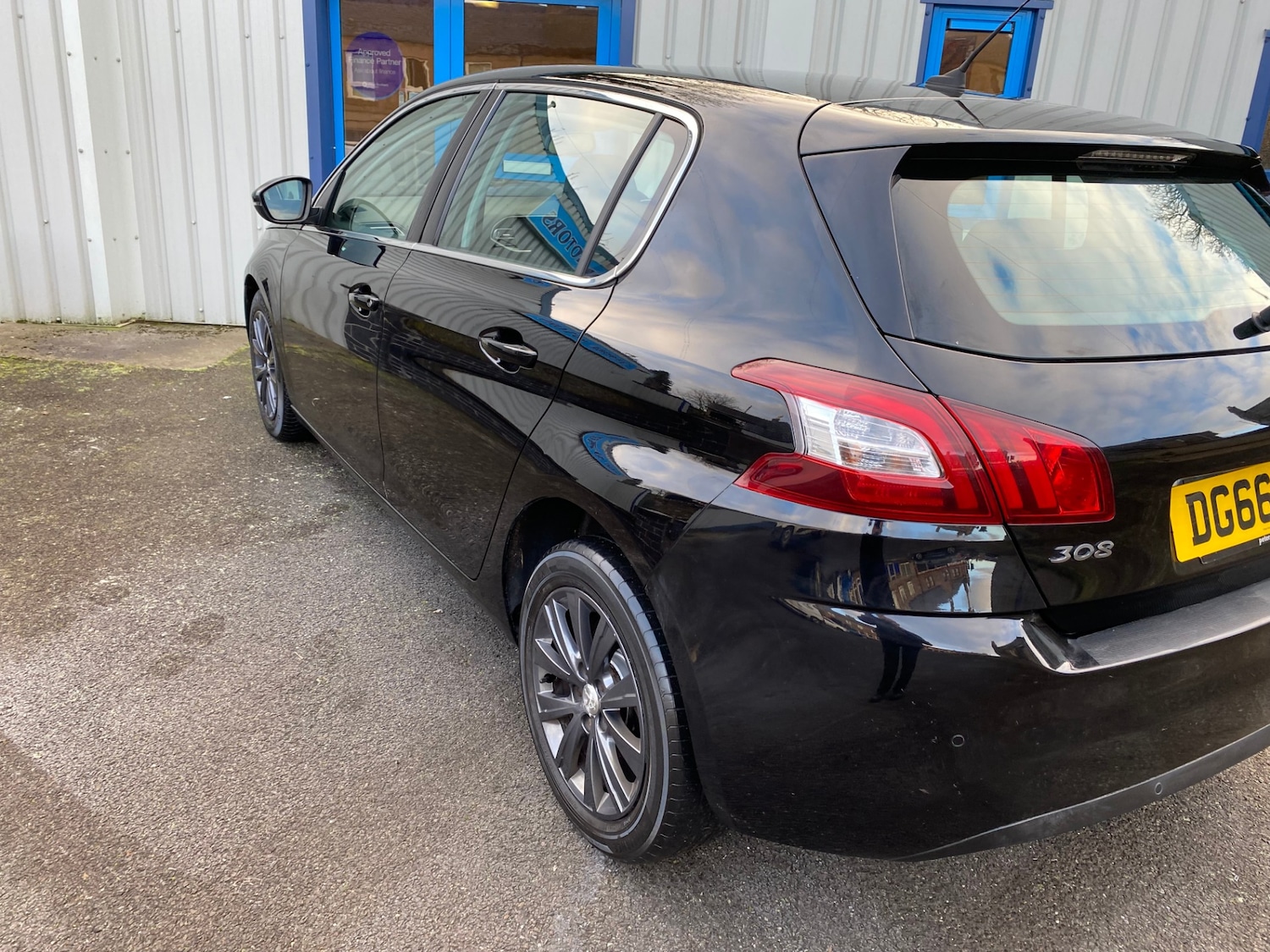 Used Peugeot 308 2016 for sale - 77069441: Photo 9