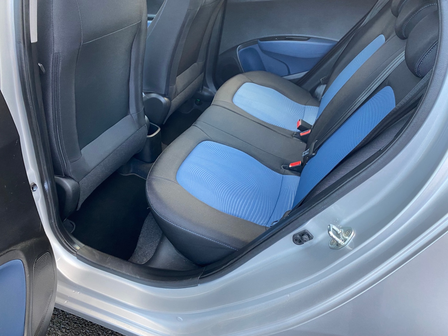 Used Hyundai i10 2015 for sale - 76404472: Photo 12