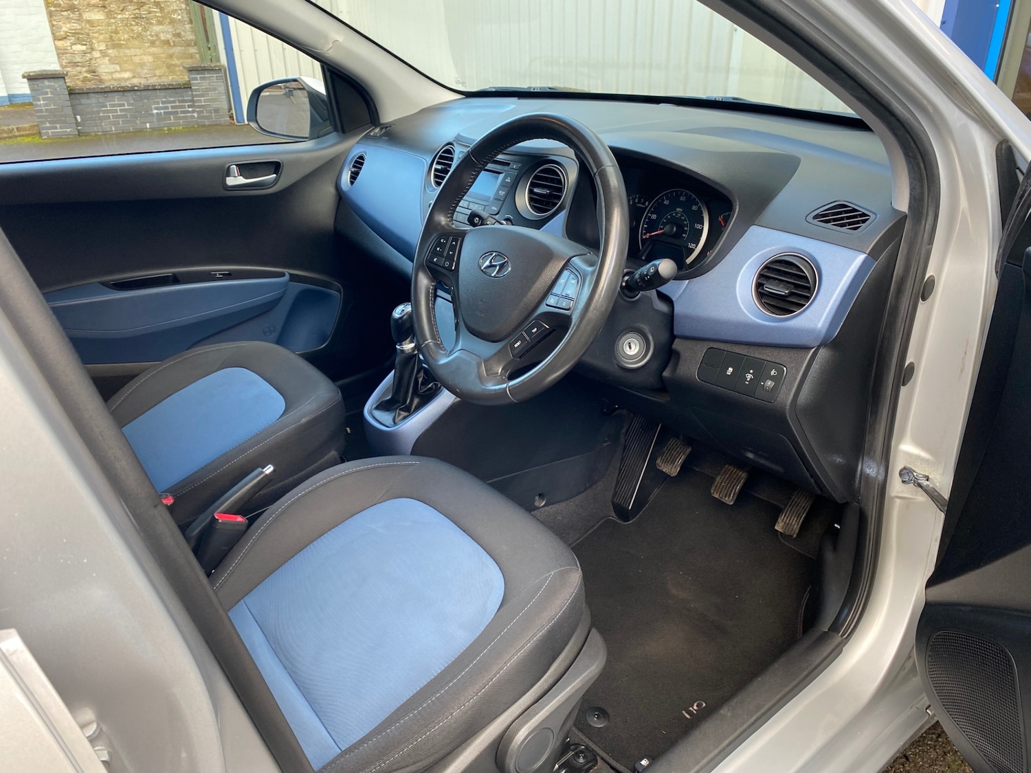 Used Hyundai i10 2015 for sale - 76404472: Photo 13