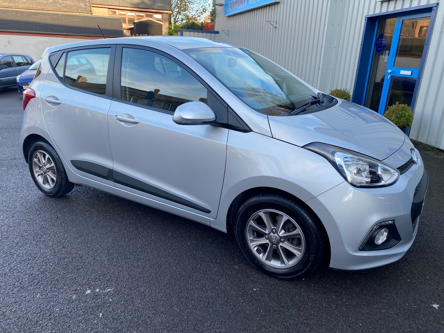 Used Hyundai i10 2015 for sale - 76404472: Photo 4