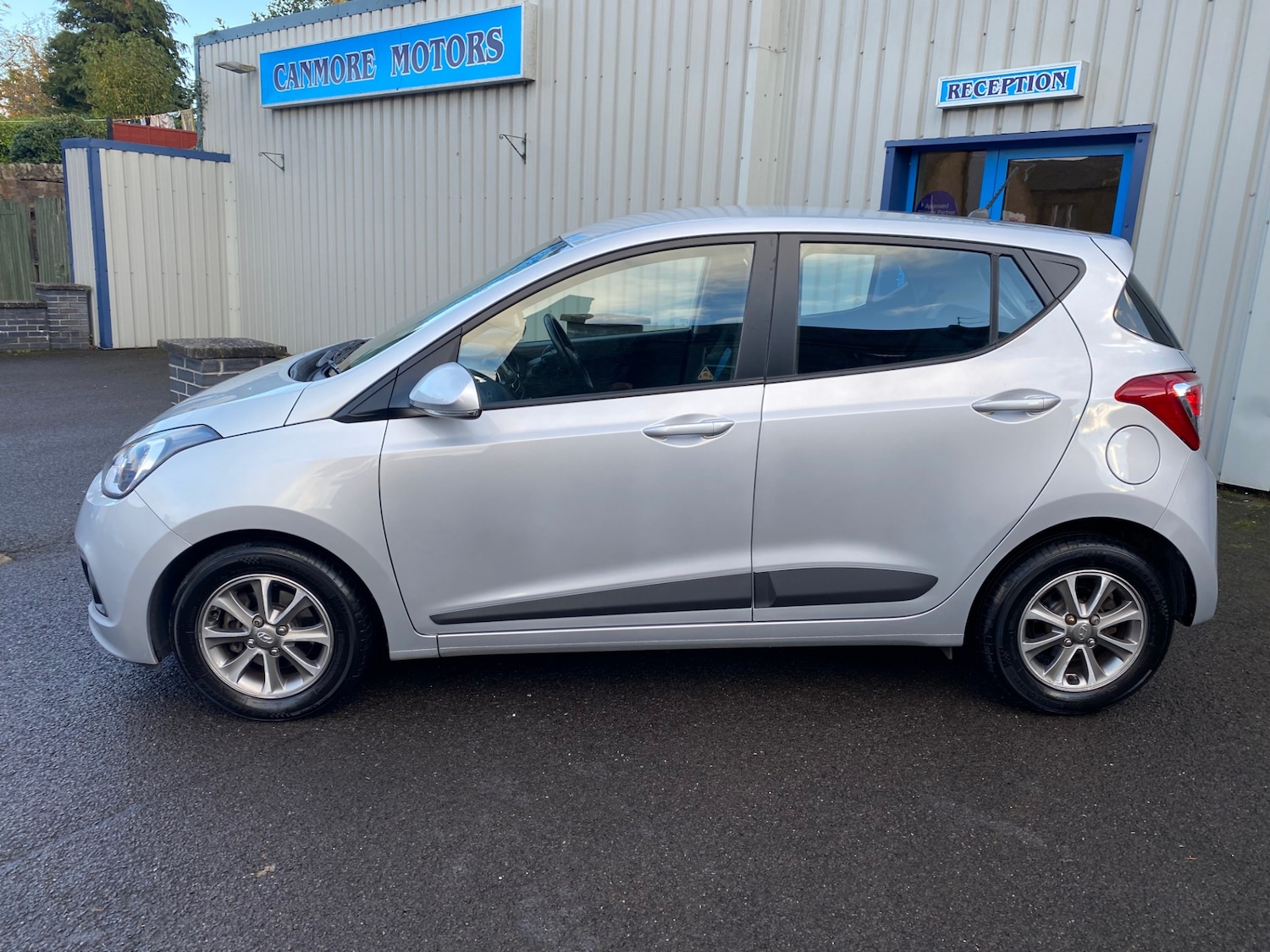 Used Hyundai i10 2015 for sale - 76404472: Photo 5