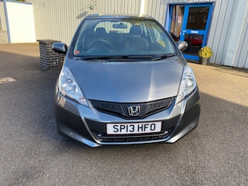 Used Honda Jazz 2013 for sale - 75996504: Photo