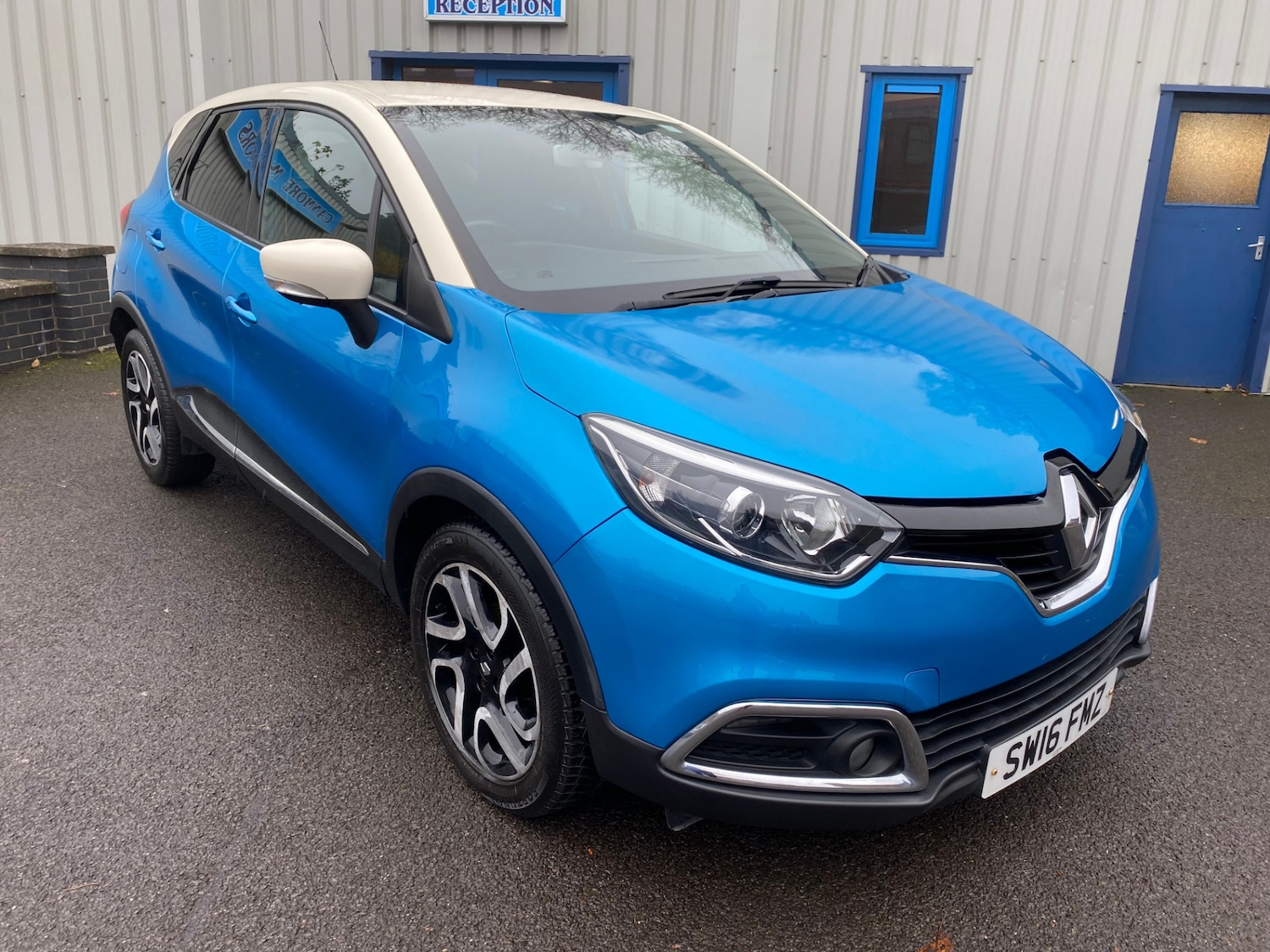 Used Renault Captur 2016 for sale - 76479536: Photo 1