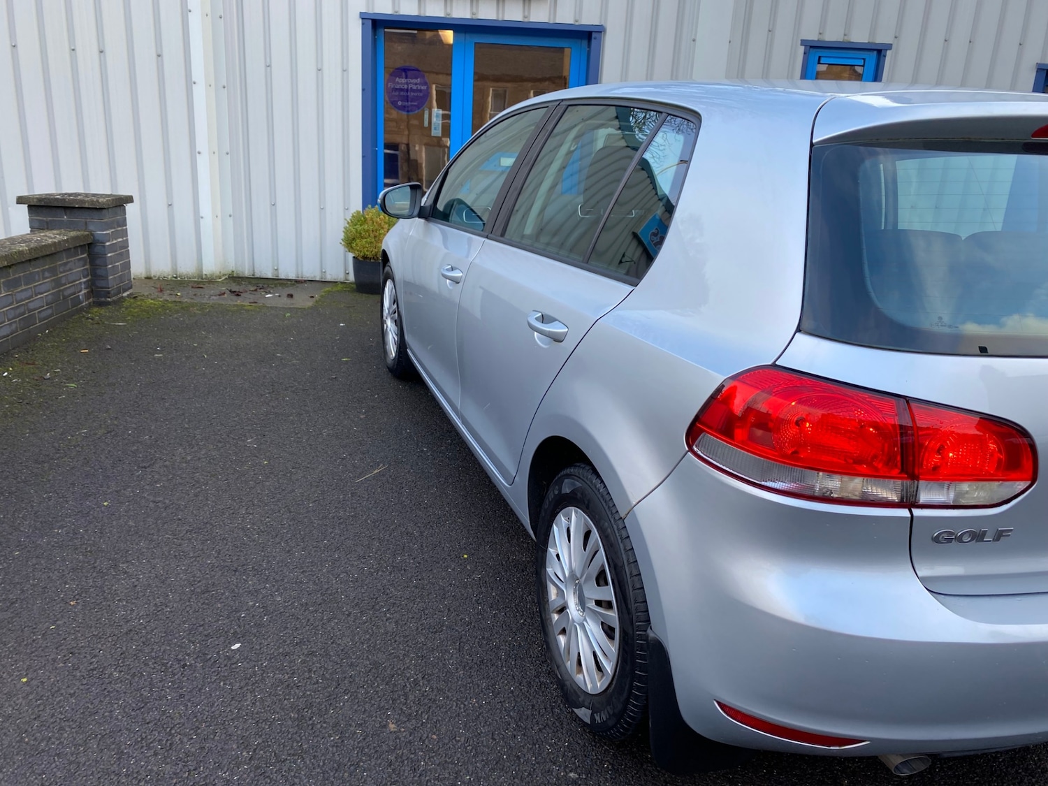 Used Volkswagen Golf 2011 for sale - 77353635: Photo 11