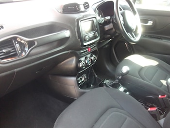Used Jeep Renegade 2016 for sale - 79273387: Photo