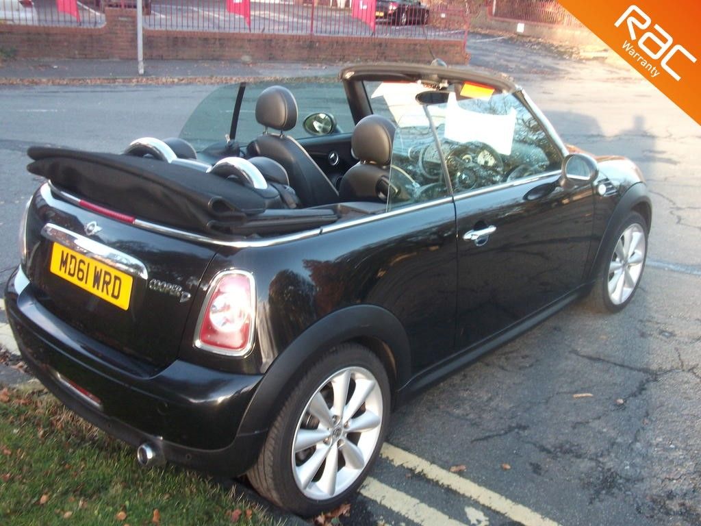 Used MINI Convertible 2011 for sale - 76476400: Photo 2